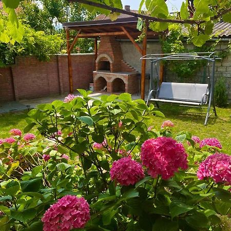 Holiday Home Esku Orşova Extérieur photo