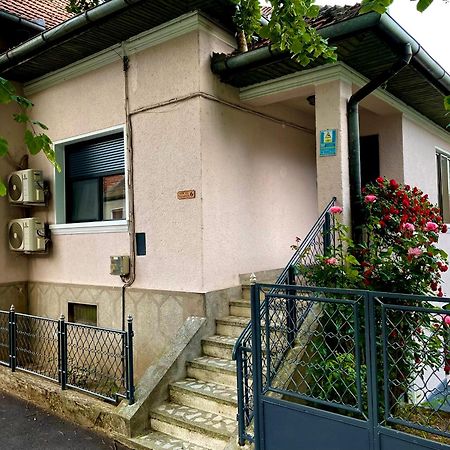 Holiday Home Esku Orşova Extérieur photo