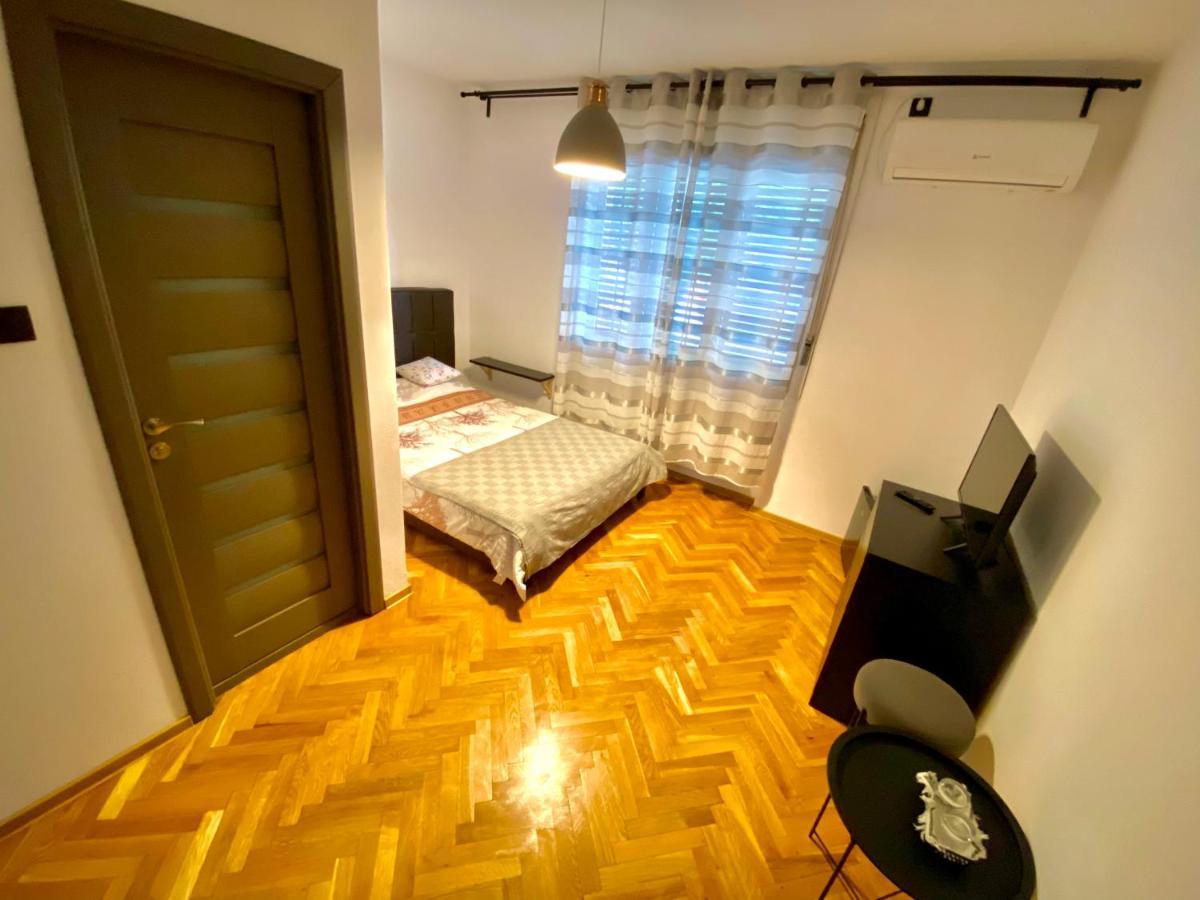 Holiday Home Esku Orşova Extérieur photo