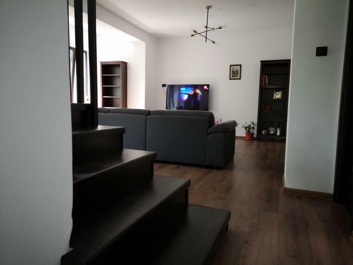 Holiday Home Esku Orşova Extérieur photo