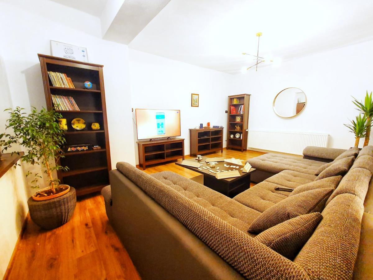 Holiday Home Esku Orşova Extérieur photo